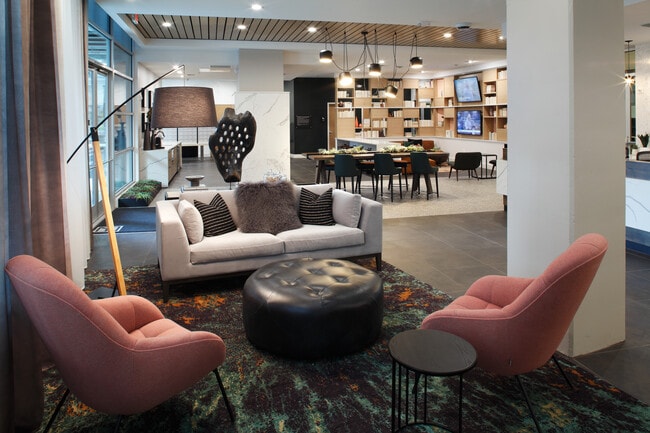 Leasing Office - Avalon Meydenbauer