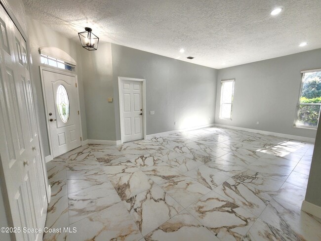 Photo - 501 Carmel Dr