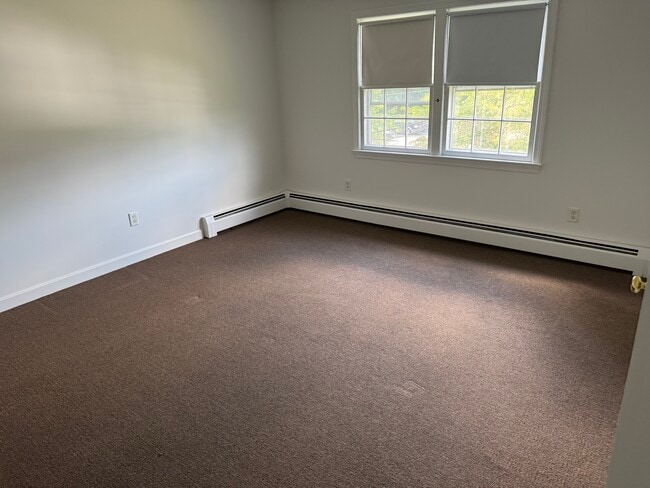 Building Photo - 18 Myles Standish Dr Unit Bradford Village Condo