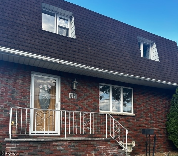 Photo - 449 Taft Ave