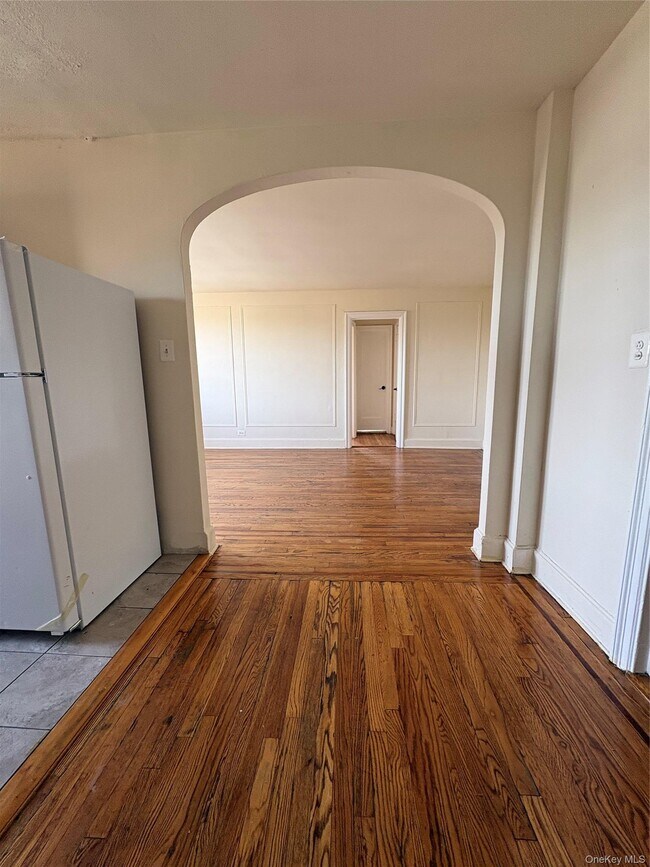 Photo - 30 Locust Hill Ave Unit 7E