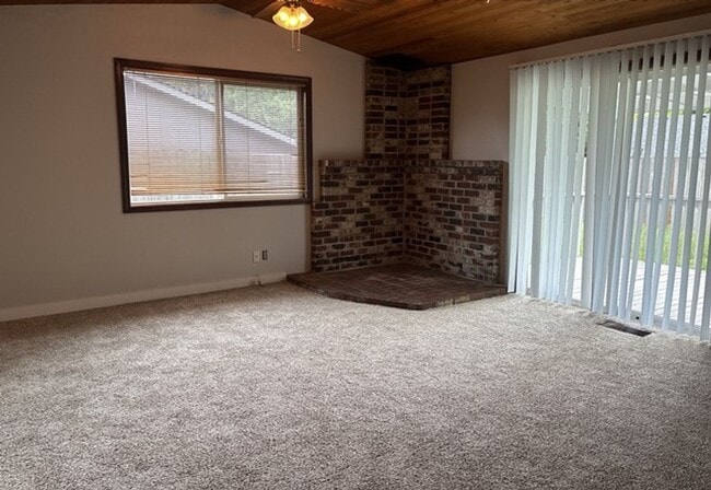 Photo - 3Bd/2Ba Single Story Home - Available to View!