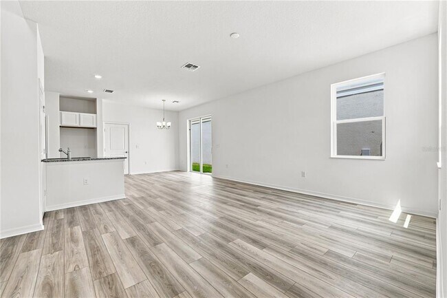 9588 Westside Hls Dr