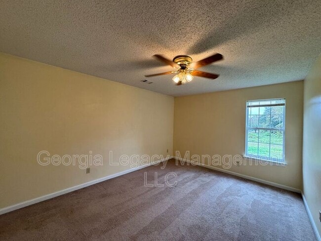 Photo - 3018 Old Maysville Rd