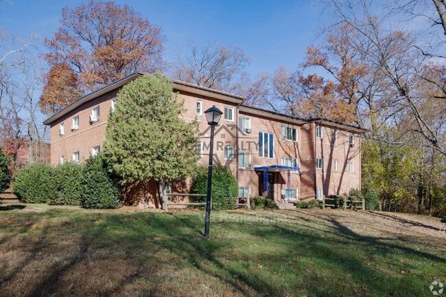 Photo - Friendship Place Apartments