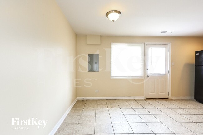 Photo - 5141 Oak Center Dr