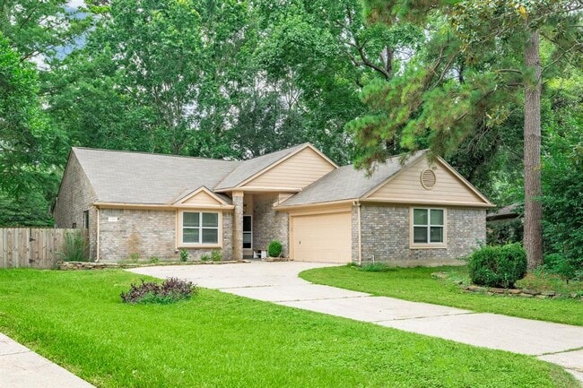 Photo - 194 Velvet Leaf Pl House