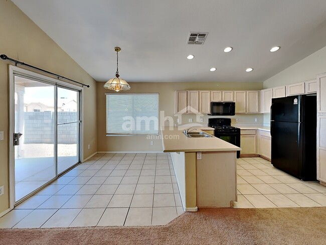 Photo - 5501 N 103rd Dr