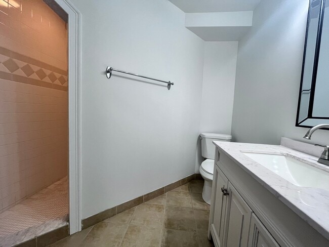 Photo - 2614 Boston Post Rd Unidad Suite 32AL