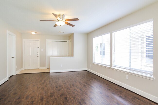 Photo - 9711 Farrell Dr
