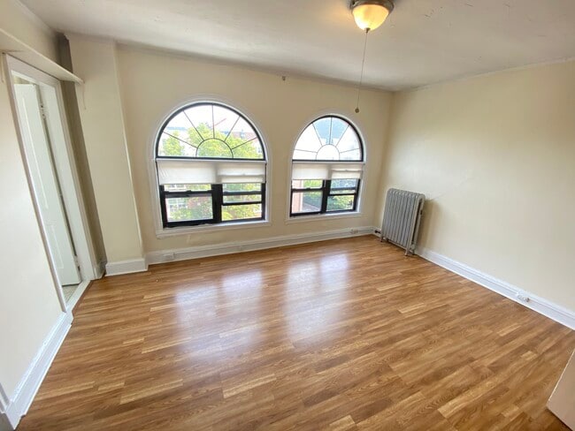 Building Photo - 1210 Massachusetts Ave Unit 23