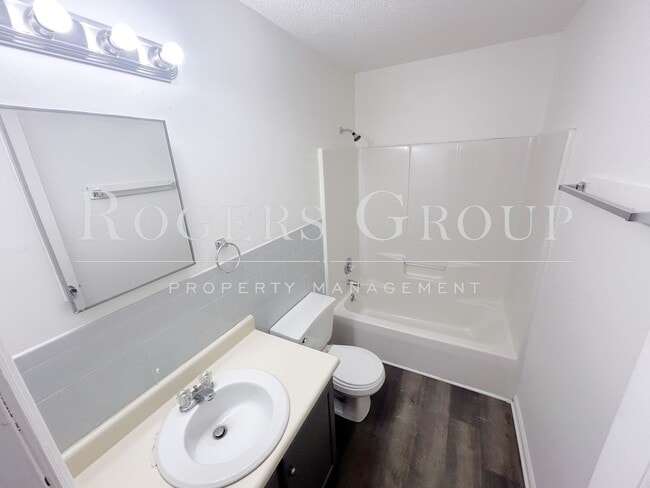 Photo - #450 - 228-230 Wilmington Ave Duplex Unit 228 Wilmington Ave