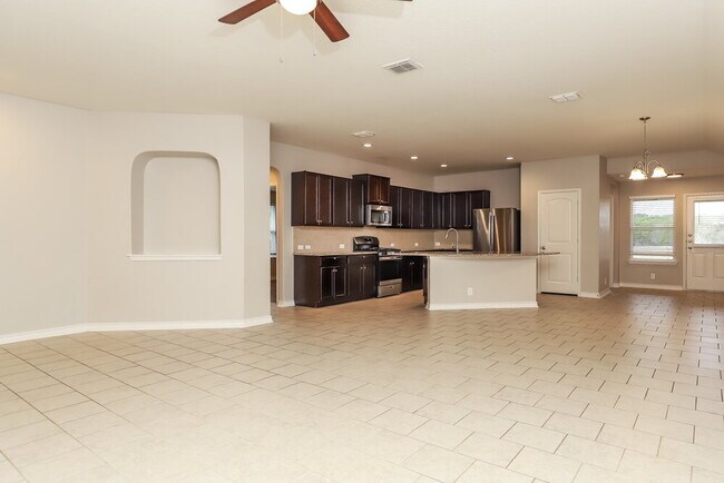 Photo - 14106 Cremello Falls