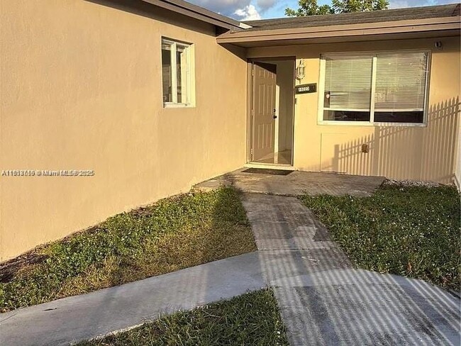 Photo - 19223 NW 34th Ct Casa
