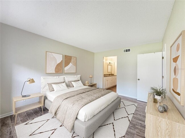 484 Santa Cruz Pl NE Unit D