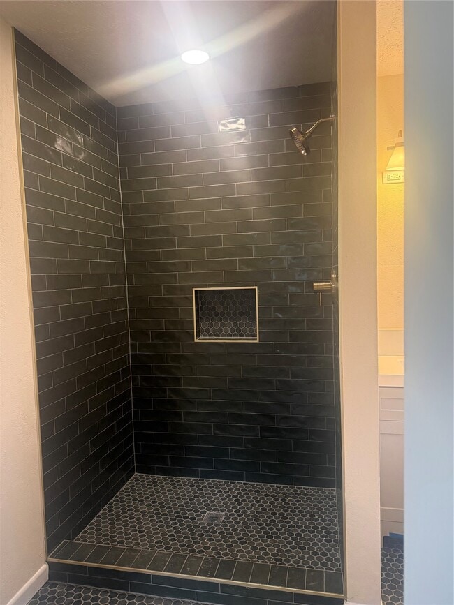 Photo - 7623 Wilmerdean St