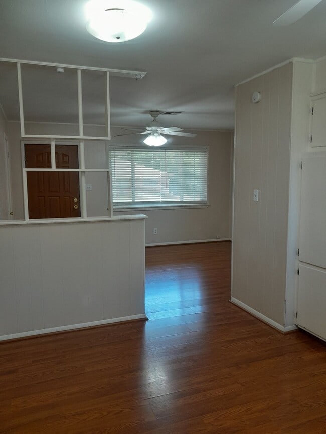 Photo - 3232 Del Rd