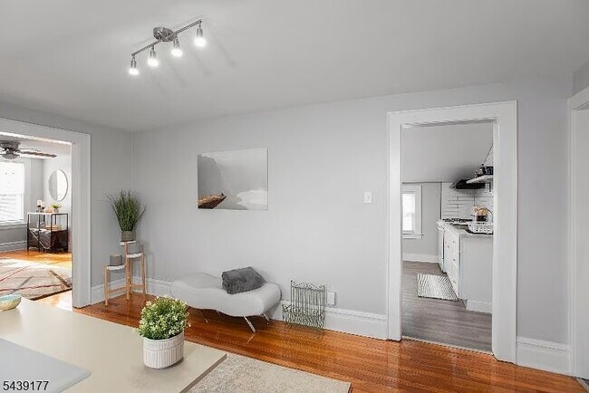 Photo - 35 Hazelwood Rd