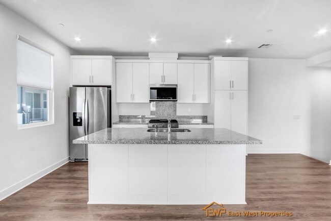 Photo - 1302 W Cara Dr