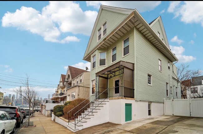 Photo - 21-23-23 48th St Unit #2