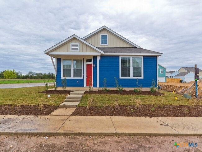 335 Rachel St