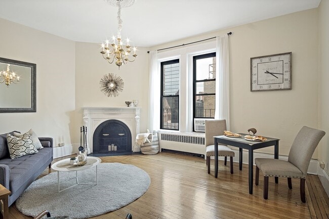 Building Photo - 271 Dartmouth St Unit 6D Rental