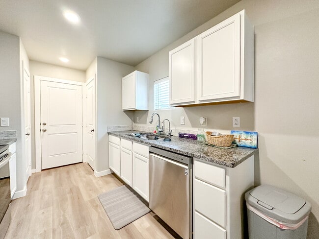 Photo - 3/2/1 in Upland Crossing!