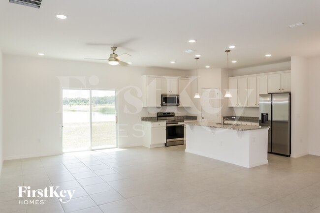 Photo - 1570 Isleta Lp