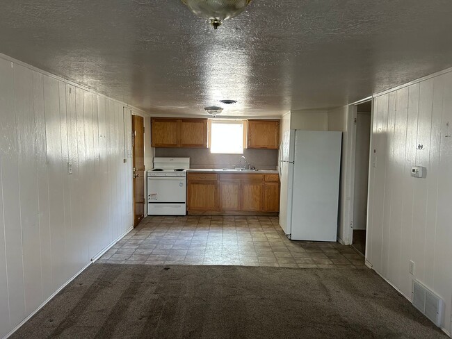 Building Photo - 144 S 300 E