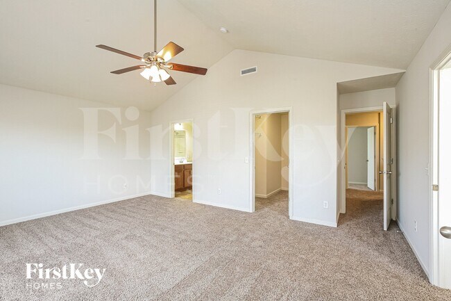 Photo - 5880 Crowley Pkwy