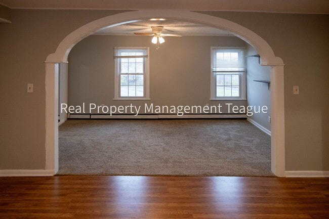 Photo - 1 S Main St Unit 1 South Main Fl 2