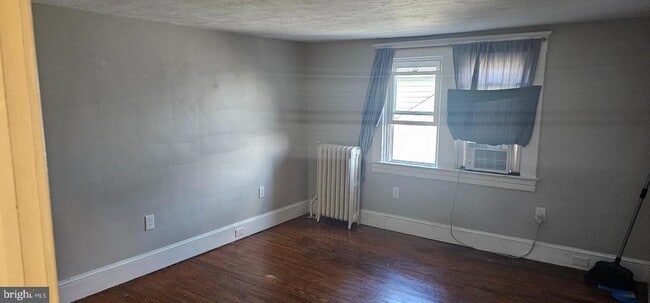 Photo - 2912 Hillcrest Ave