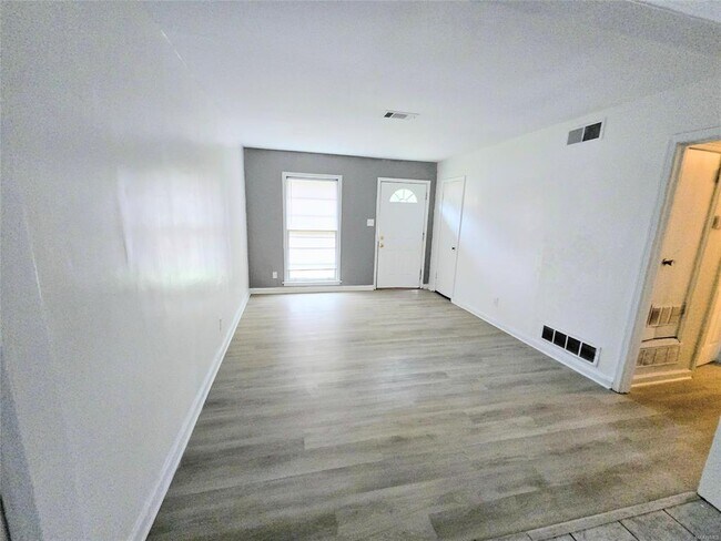 Photo - 204 W Park Ave