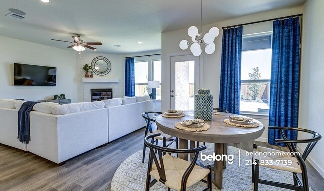 Photo - 422 Hazeltine Rd