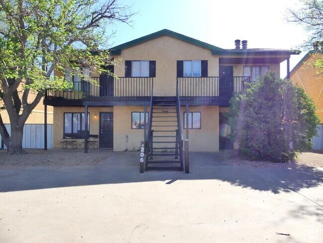 Building Photo - 1206 D NE Aspen Rental