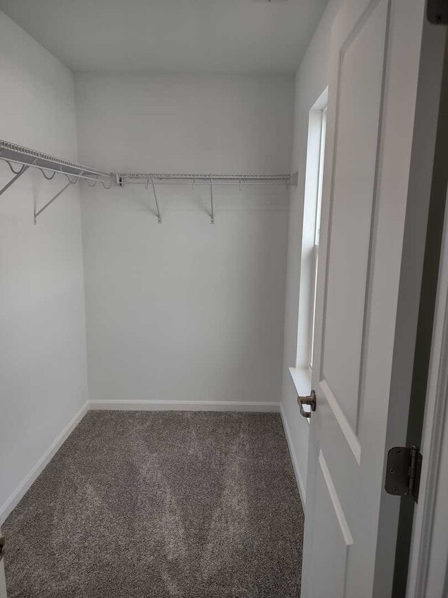 Photo - 1039 Atterberg Rd