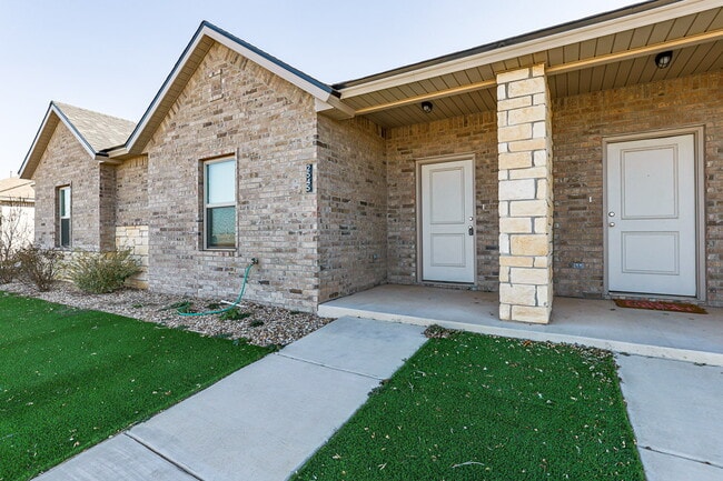 Photo - Beautiful 2023 Built Townhome Located South of Town Near Cooper Elementary