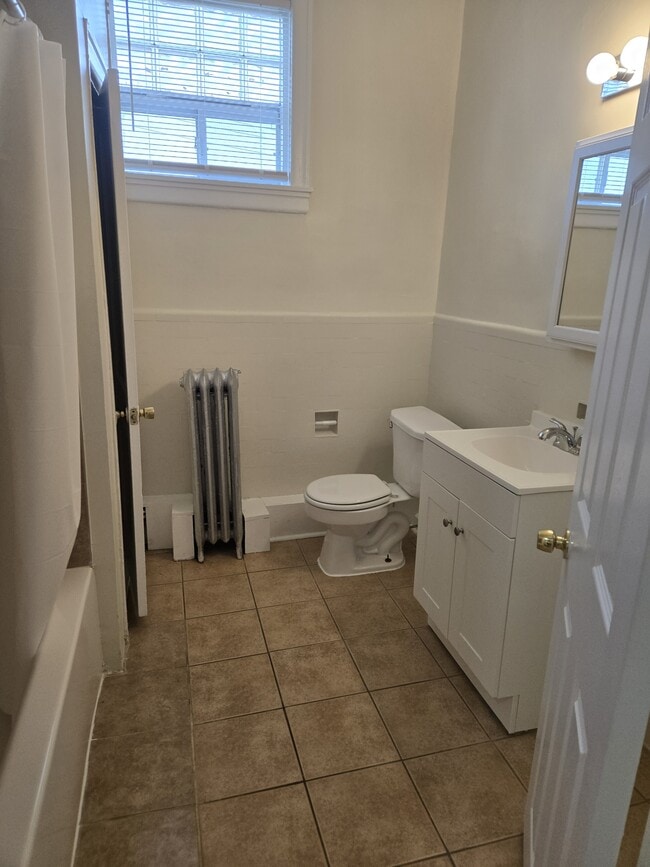 Photo - 1752 Georges Ln