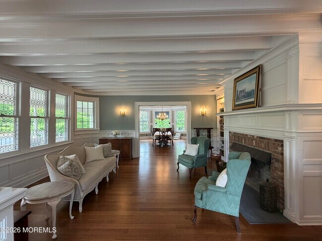 Photo - 200 Bridlemere Ave