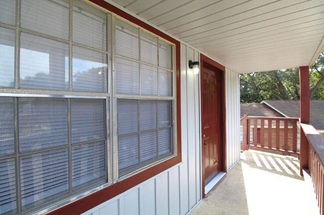 Photo - Move-In Ready 1BR/1BA Apartment in NE Pensacola – Close to UWF and West Florida Hospital Unit B2