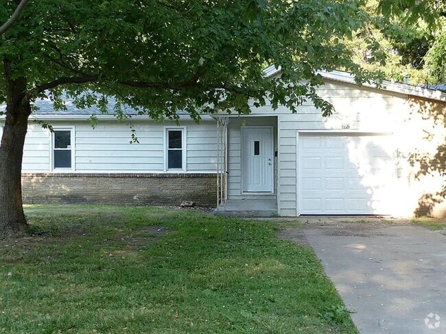 Building Photo - Charming 3 Bedroom Home Available September 1