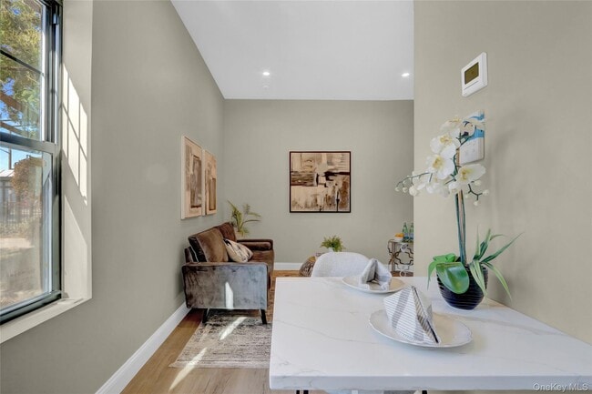 Photo - 610 Jericho Tpke Unit 608