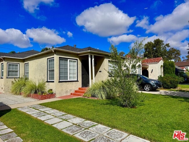 Photo - 4229 Sutro Ave
