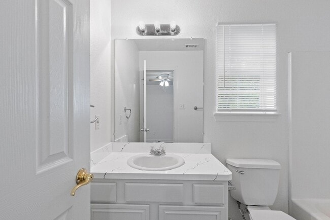 Photo - 1412 Hemphill St