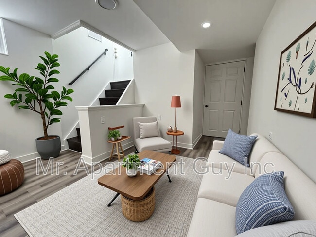 Photo - 52 Sunmount Rd Unit Lower