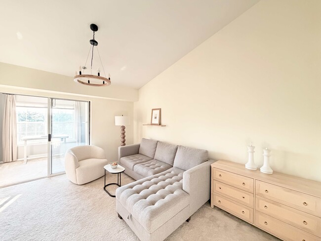 Building Photo - 3315 Wyndham Cir Unit 3315 at Wyndham 4229