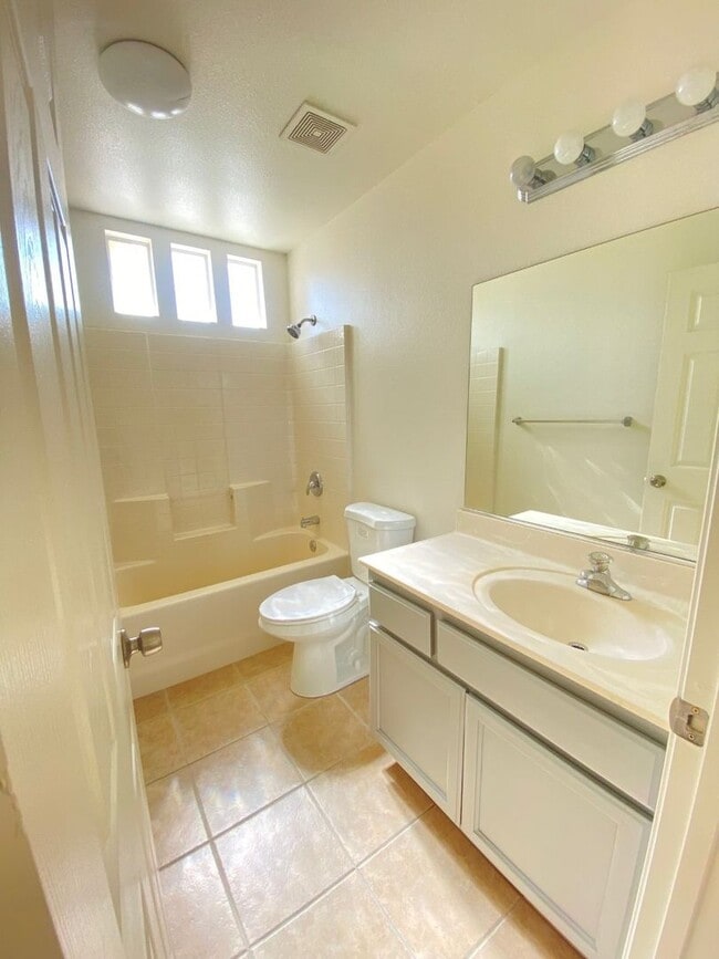 AVAILABLE NOW $200 off First Month Rent - AVAILABLE NOW $200 off First Month Rent