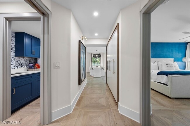 Building Photo - 392 7th Ave S Unit 4