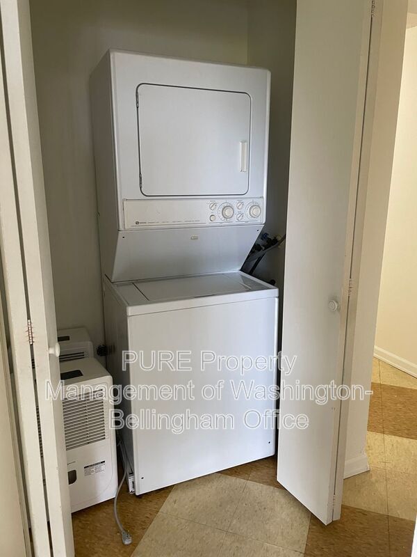 Photo - 630 Boulevard Unidad #B