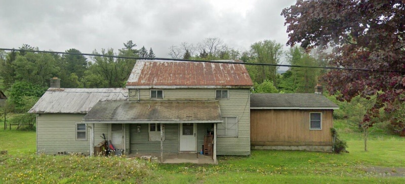 Photo - 170 Colyer Rd House